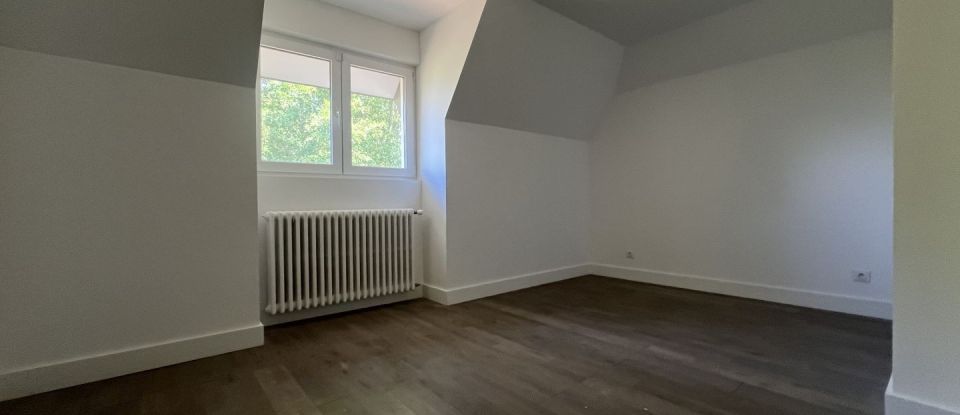 Maison 7 pièces de 231 m² à Chaumont-en-Vexin (60240)