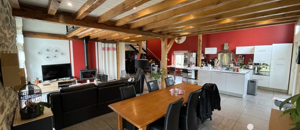 Longere 7 rooms of 191 m² in Saint-Junien (87200)