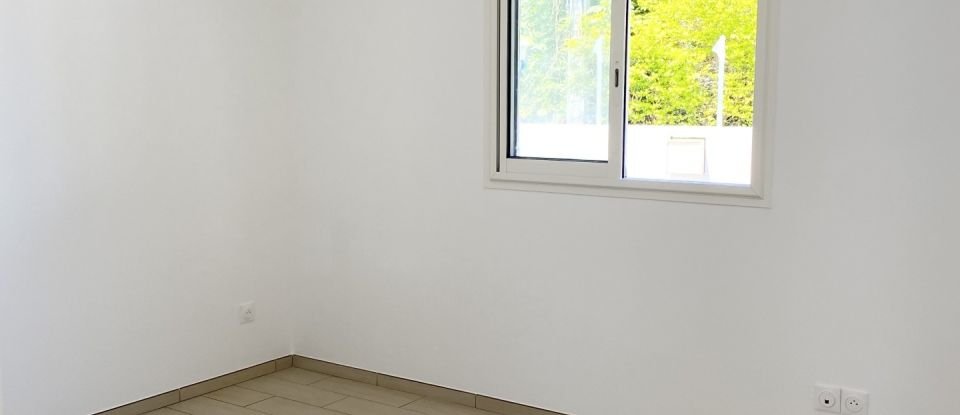 Maison 3 pièces de 65 m² à Saint-Louis (97421)