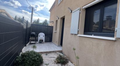 Pavilion 4 rooms of 100 m² in Saint-Maximin-la-Sainte-Baume (83470)