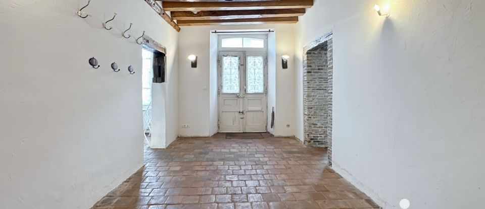 Maison de ville 7 pièces de 177 m² à Château-Renard (45220)