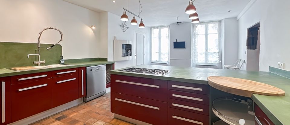 Maison de ville 7 pièces de 177 m² à Château-Renard (45220)