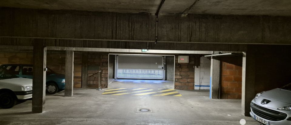 Parking/garage/box de 13 m² à Angers (49100)