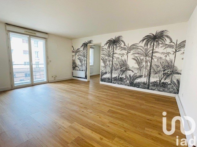 Appartement 2 pièces de 52 m² à Bordeaux (33300)