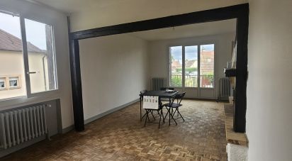 Maison de village 7 pièces de 180 m² à Bessay-sur-Allier (03340)