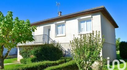 Traditional house 5 rooms of 91 m² in Lathus-Saint-Rémy (86390)