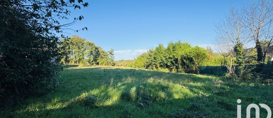 Terrain de 843 m² à Hermeray (78125)