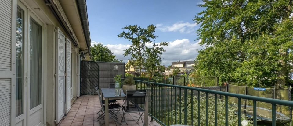 House 5 rooms of 107 m² in Lacroix-Saint-Ouen (60610)