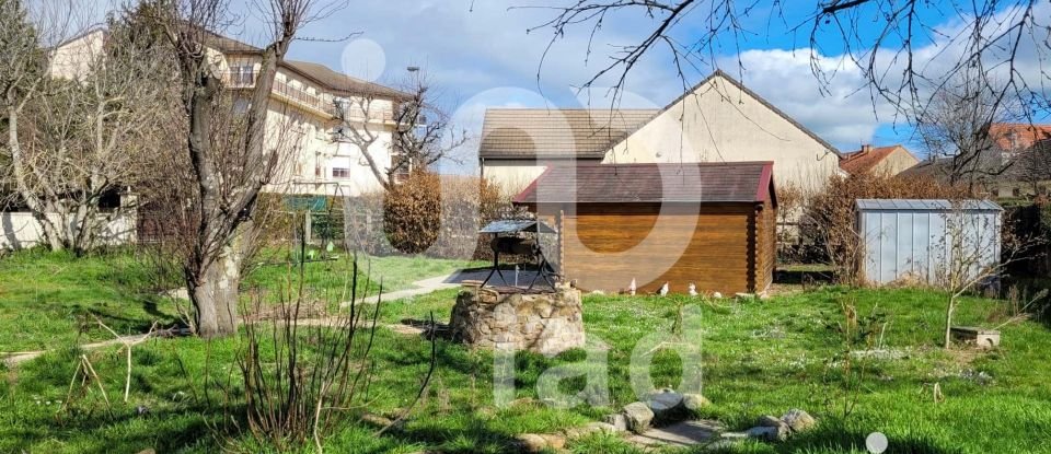 Maison traditionnelle 5 pièces de 136 m² à Montluçon (03100)