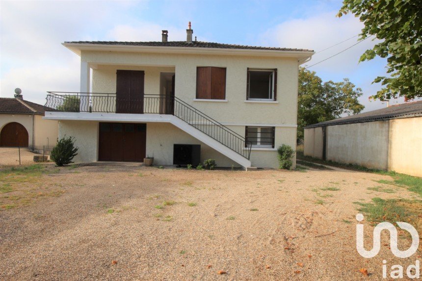 Traditional house 5 rooms of 147 m² in Bergerac (24100)