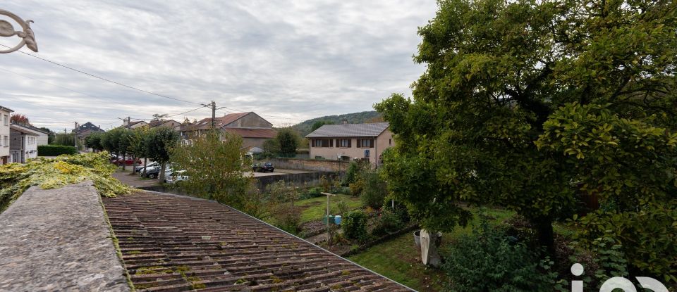 Maison traditionnelle 8 pièces de 220 m² à Corny-sur-Moselle (57680)