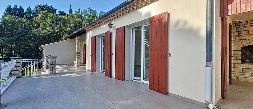 Maison traditionnelle 4 pièces de 120 m² à Caumont-sur-Durance (84510)