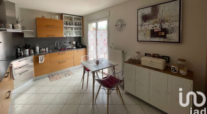 House 7 rooms of 175 m² in Saint-Genis-Pouilly (01630)