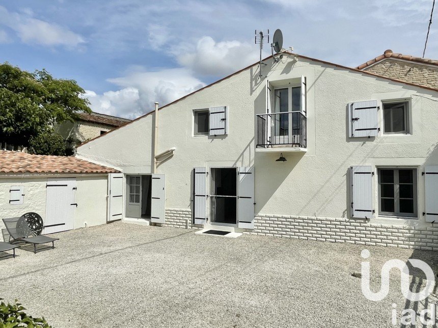 Maison de village 4 pièces de 91 m² à Aulnay (17470)