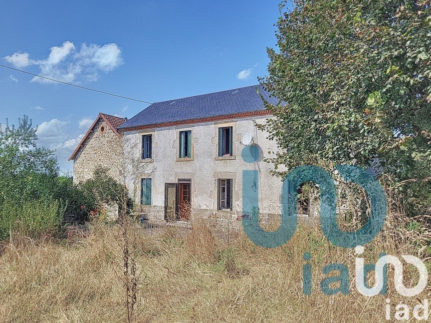 House 9 rooms of 200 m² in Roche-d'Agoux (63330)