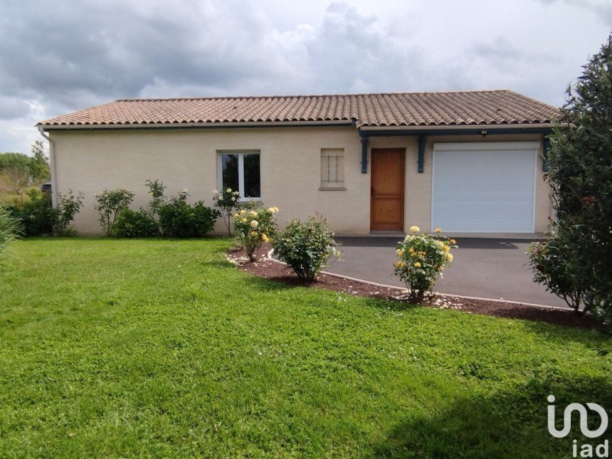 House 4 rooms of 80 m² in Bergerac (24100)