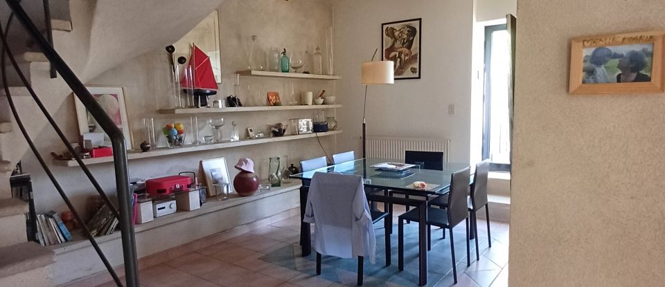 Maison 5 pièces de 130 m² à Nîmes (30000)