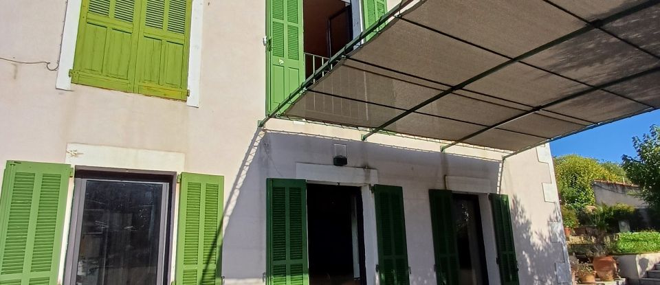 Maison 5 pièces de 130 m² à Nîmes (30000)