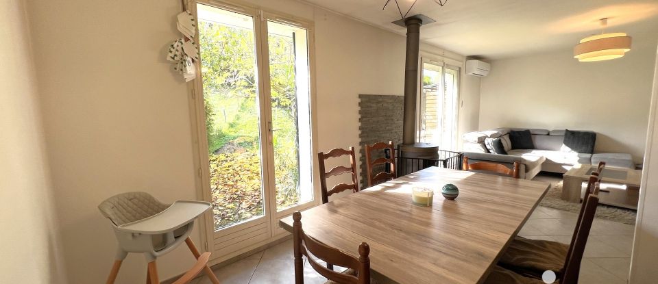 Maison 3 pièces de 77 m² à Rauzan (33420)