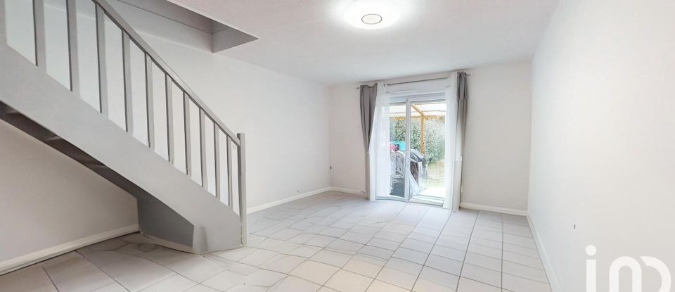 Duplex 3 rooms of 61 m² in La Salvetat-Saint-Gilles (31880)