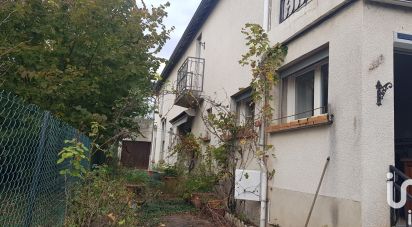 Traditional house 4 rooms of 110 m² in Saint-Julien-du-Sault (89330)