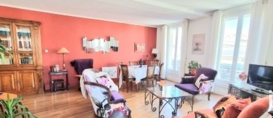 Apartment 4 rooms of 178 m² in Saint-Étienne (42000)