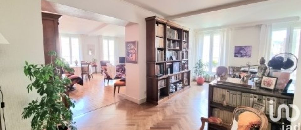 Appartement 4 pièces de 178 m² à Saint-Étienne (42000)