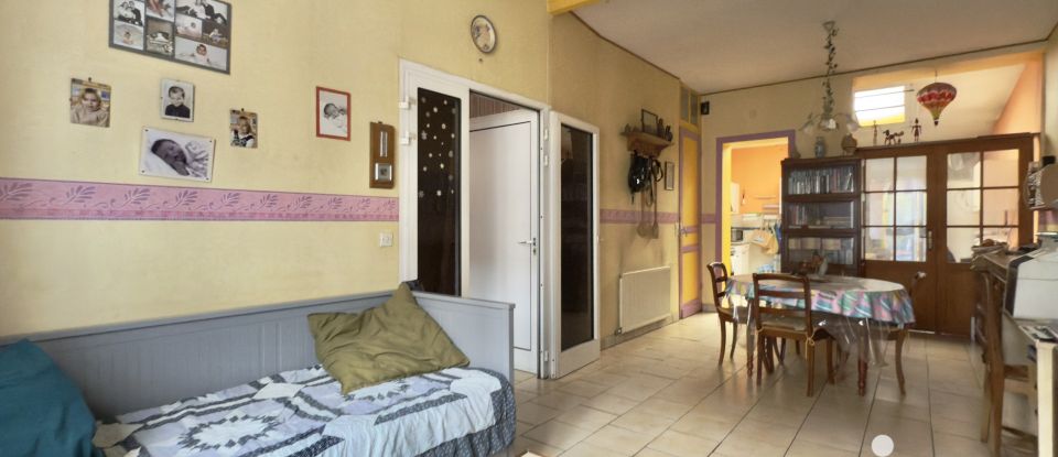 House 5 rooms of 114 m² in LOMME (59160)