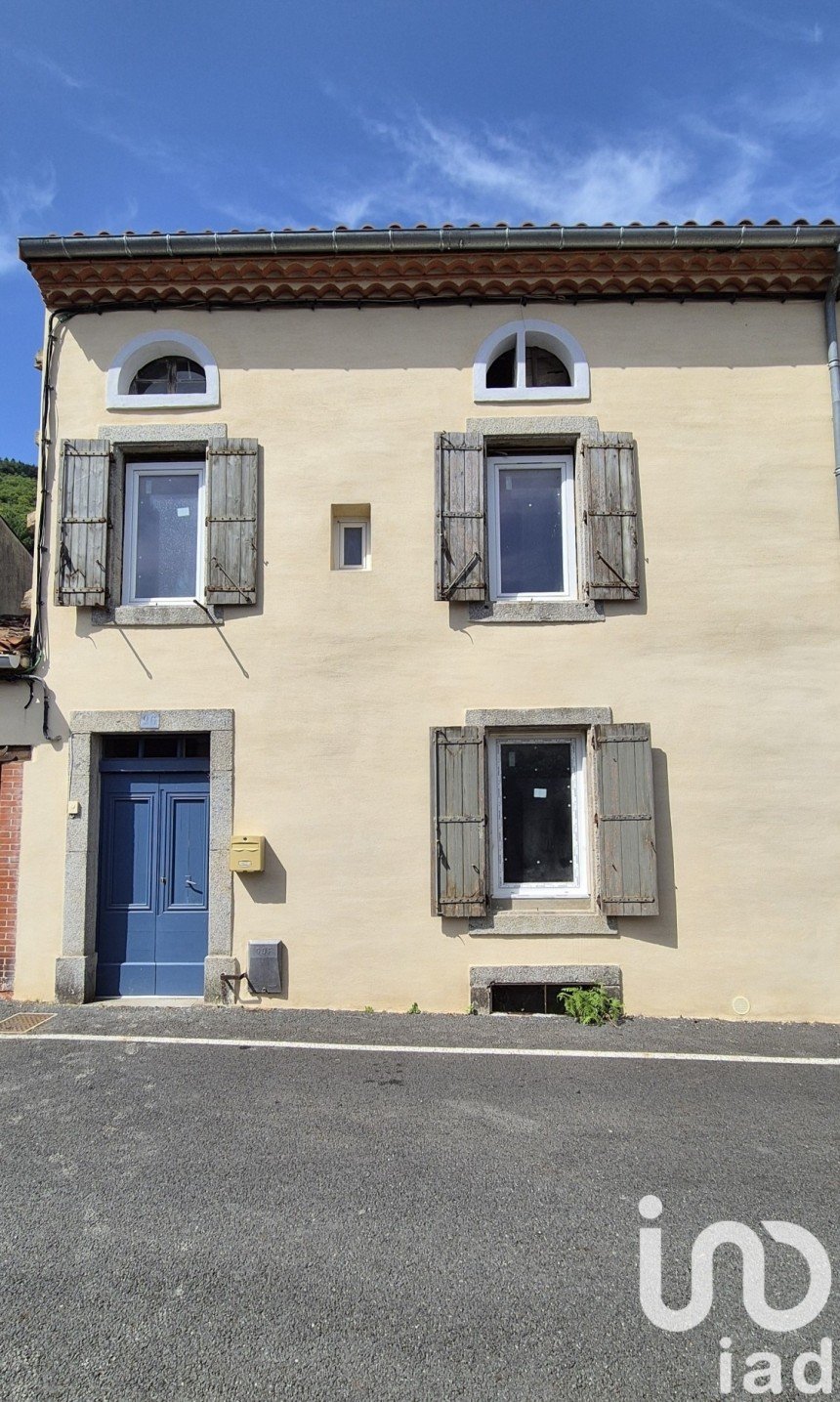 Maison 4 pièces de 126 m² à Mazamet (81200)