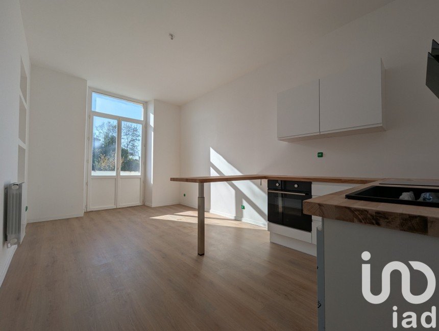 Appartement 3 pièces de 42 m² à Saint-Vincent-de-Paul (33440)