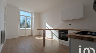 Apartment 3 rooms of 42 m² in Saint-Vincent-de-Paul (33440)