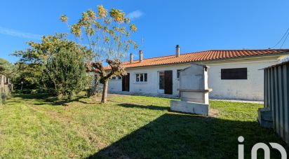 Traditional house 5 rooms of 110 m² in Saint-Louis-de-Montferrand (33440)