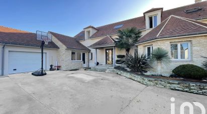 House 10 rooms of 237 m² in Marcq (78770)