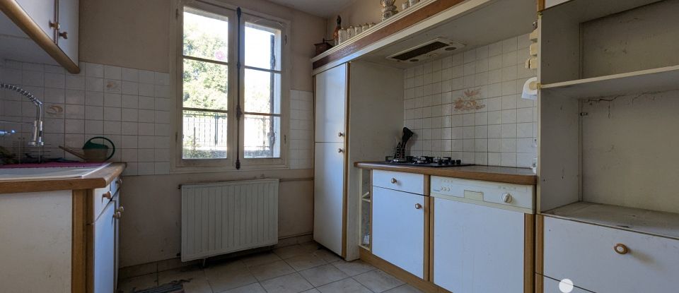 Maison de ville 6 pièces de 117 m² à Ambarès-et-Lagrave (33440)