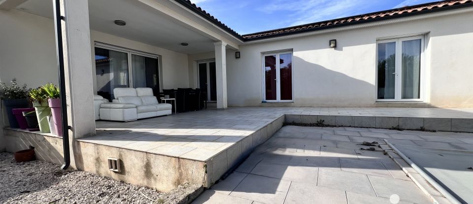 Maison traditionnelle 6 pièces de 166 m² à Ceyras (34800)