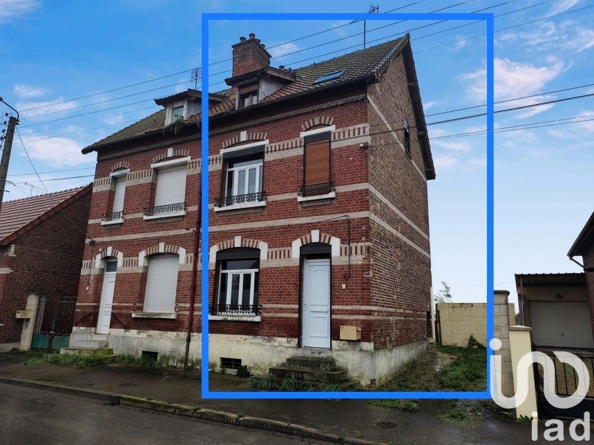 Maison traditionnelle 6 pièces de 98 m² à Tergnier (02700)