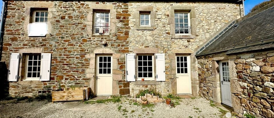 Maison traditionnelle 5 pièces de 107 m² à - (50440)