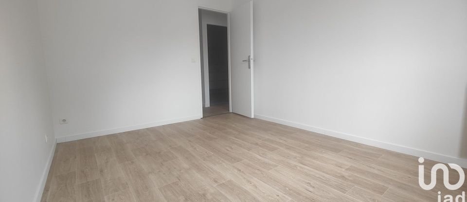 Apartment 3 rooms of 70 m² in Bègles (33130)