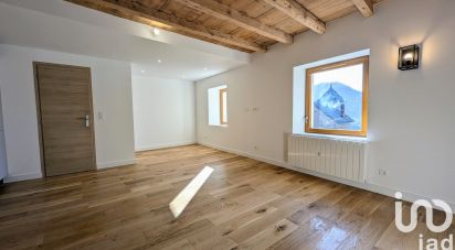 Appartement 2 pièces de 43 m² à Huez (38750)