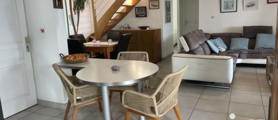 Maison 4 pièces de 120 m² à Saint-Leu (97424)