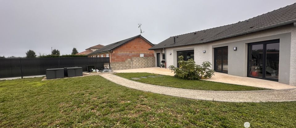 Pavillon 6 pièces de 137 m² à Saint-Eulien (52100)