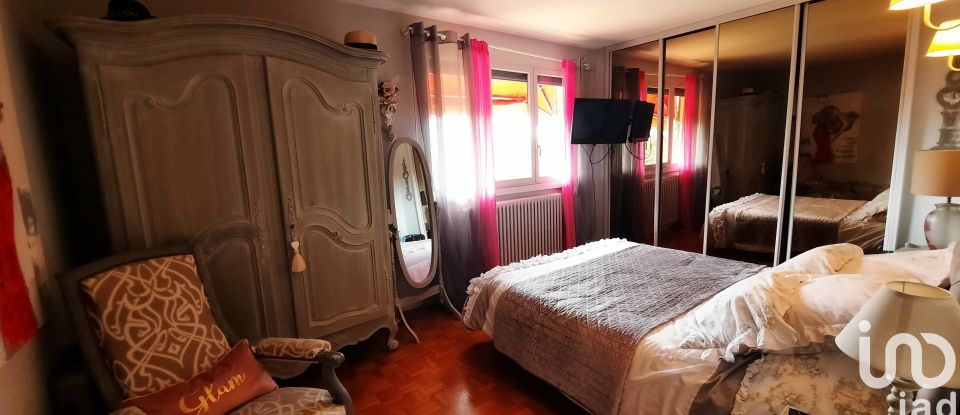 Traditional house 5 rooms of 137 m² in Montauban (82000)