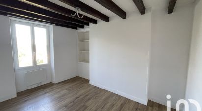 House 4 rooms of 70 m² in Cellettes (16230)