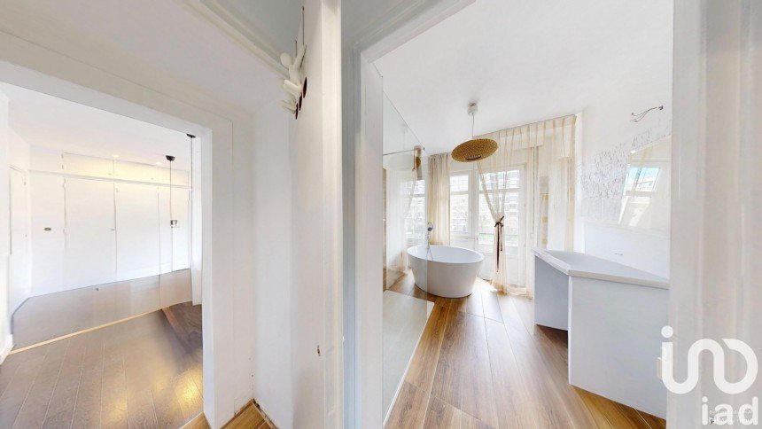 Apartment 4 rooms of 162 m² in Lille (59000)