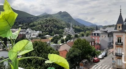 Apartment 2 rooms of 73 m² in Lourdes (65100)