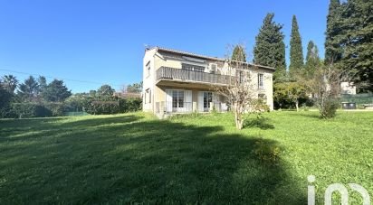 Maison traditionnelle 6 pièces de 180 m² à Mougins (06250)