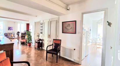 Apartment 4 rooms of 178 m² in Saint-Étienne (42000)