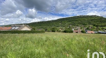 Land of 819 m² in Saint-Pierre-de-Curtille (73310)