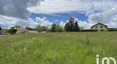 Land of 819 m² in Saint-Pierre-de-Curtille (73310)