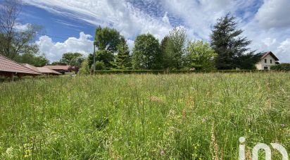 Land of 819 m² in Saint-Pierre-de-Curtille (73310)